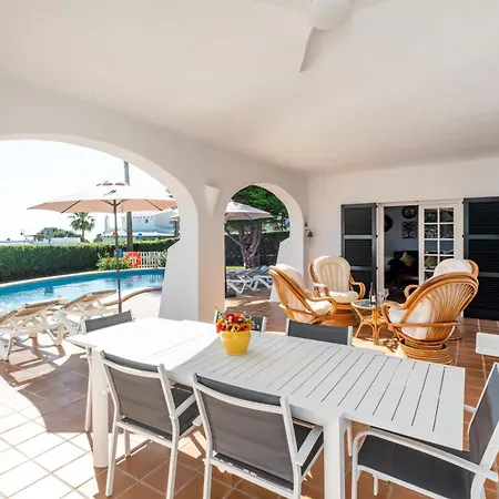 Dom wakacyjny Binigo Binibeca